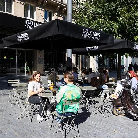 Latroupe Grand Place Szálloda