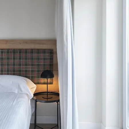 Hotel Latroupe Grand Place *